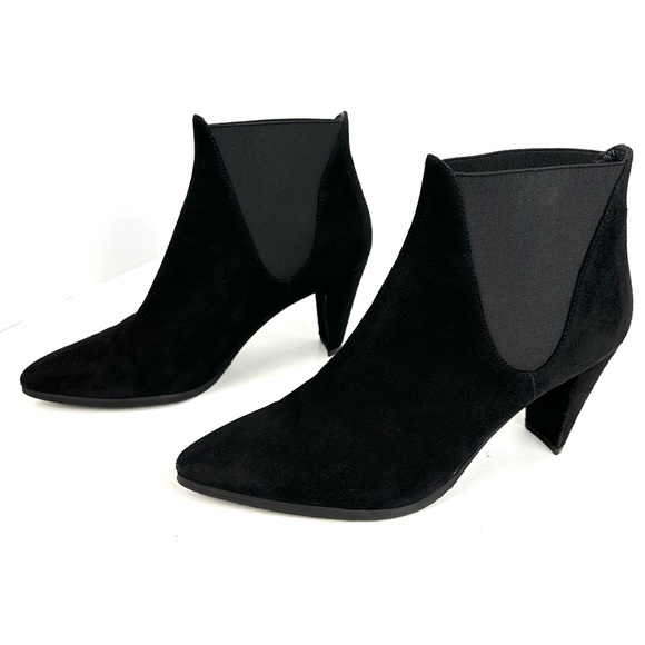 Stuart Weitzman Black Suede Leather Scoop Chelsea Ankle Boots Size 6.5 - Picture 1 of 16